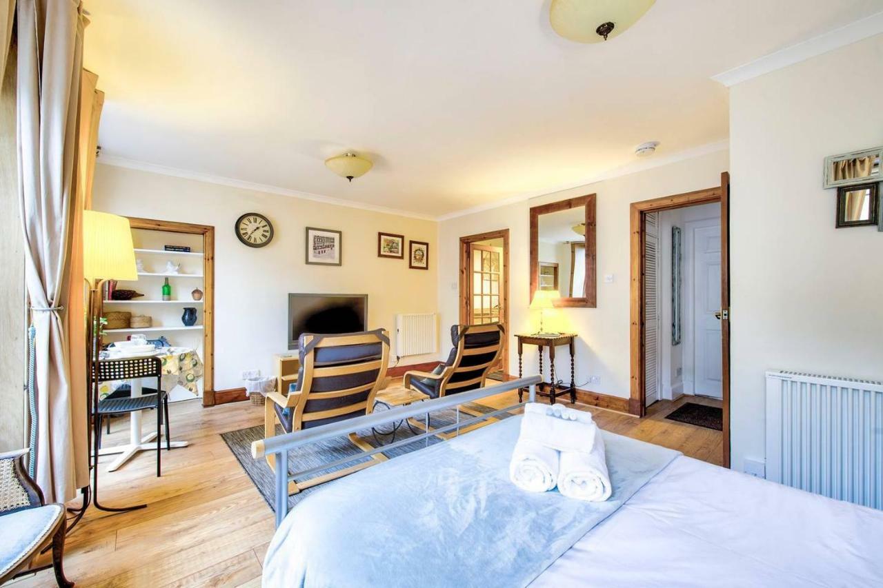 Joivy Royal Mile Apartment In Prime Location Edinburgh Bagian luar foto